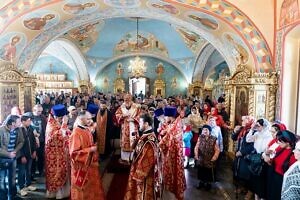 Архиерейское богослужение в Воскресенском храме Подольска 23 04 2023