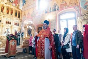 Архиерейское богослужение в Воскресенском храме Подольска 23 04 2023