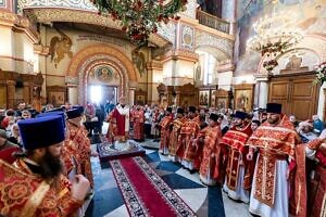 Божественная литургия в Преображенском соборе города Люберцы