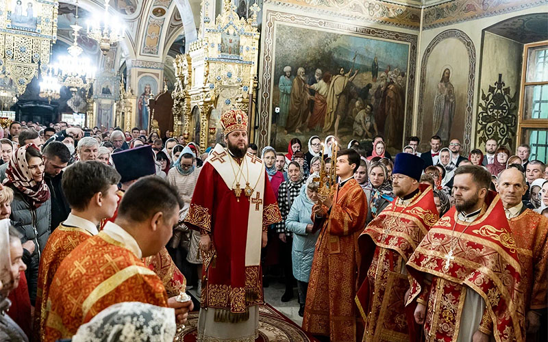 Пасхальное богослужение в Троицком кафедральном соборе Подольска