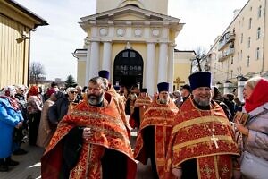 Пасхальный крестный ход в Подольской епархии