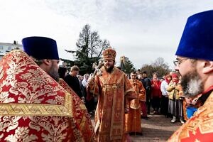 Пасхальный крестный ход в Подольской епархии