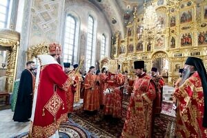 Архиерейское богослужение в день обретения мощей преподобного Давида Серпуховского в Давидовой пустыни