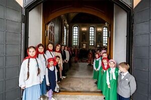 Архиерейское богослужение в день обретения мощей преподобного Давида Серпуховского в Давидовой пустыни