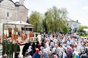 Архиерейское богослужение во Введенском Владычнем монастыре Серпухова