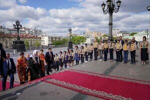 Богослужение в соборном кафедральном Храме Христа Спасителя в Москве