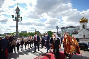 Богослужение в соборном кафедральном Храме Христа Спасителя в Москве