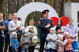 Поздравление многодетных семей в ГПКиО «Ёлочки» в Домодедово