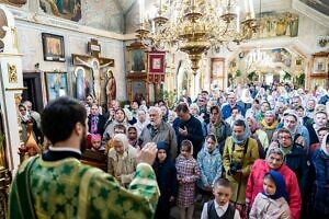 Архиерейское богослужение в Свято-Троицком храме города Люберцы-