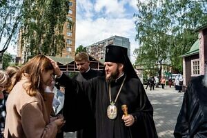 Архиерейское богослужение в Свято-Троицком храме города Люберцы-