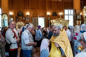 Архиерейское богослужение в Петропавловском храме посёлка Малаховка