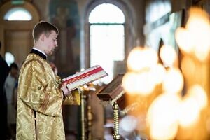 Божественная литургия в Успенском храме села Валищево городского округа Подольск