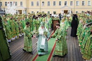 Патриаршее богослужение в Свято-Троицкой Сергиевой лавре