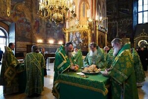 Патриаршее богослужение в Свято-Троицкой Сергиевой лавре