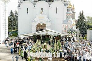 Патриаршее богослужение в Свято-Троицкой Сергиевой лавре