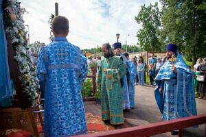 Престольный праздник Тихвинского храма посёлка Нерастанное