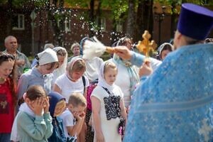 Престольный праздник Тихвинского храма посёлка Нерастанное