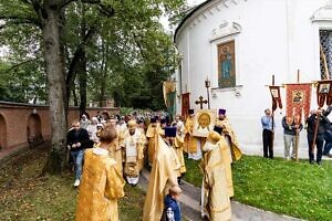 Божественная литургия в Спасском храме села Прохорово