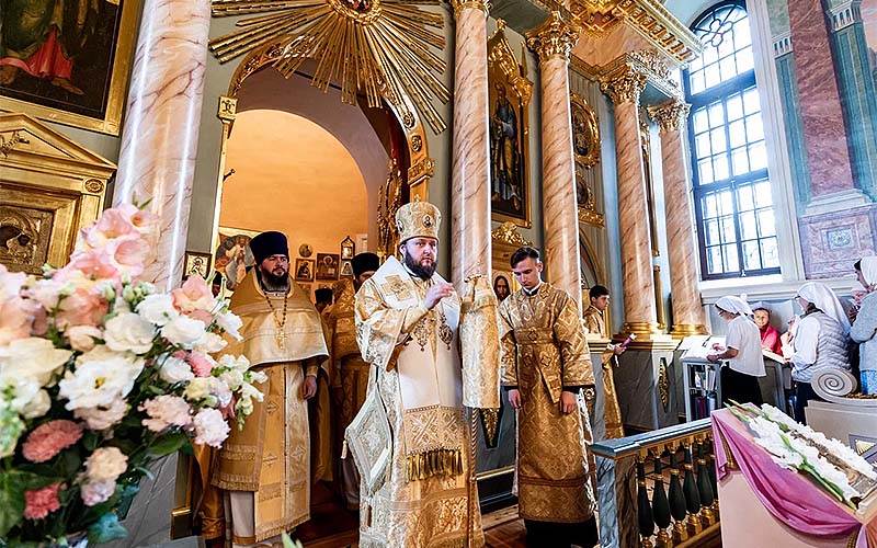 Божественная литургия в Спасском храме села Прохорово