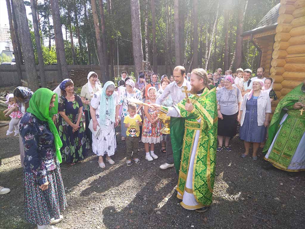 Престольный праздник в деревне Дрожжино - Подольская епархия