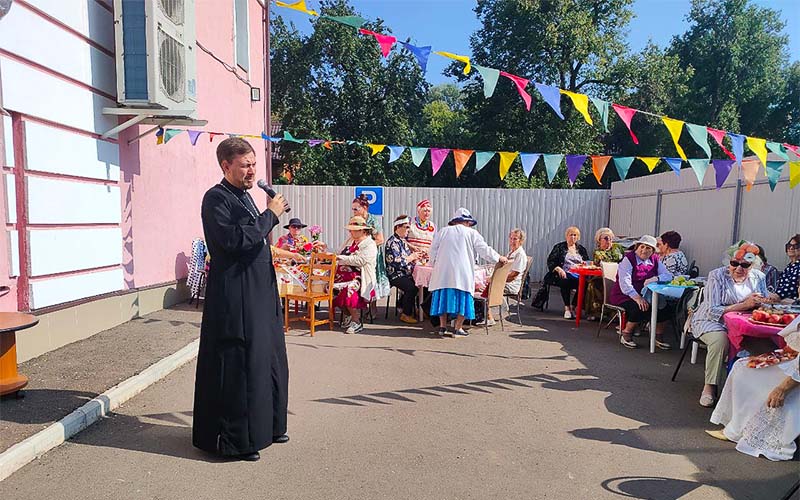 Праздник в Доме ветеранов в Серпухове