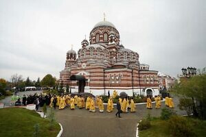 Святейший Патриарх Кирилл совершил освящение Троицкого храма в Коломне