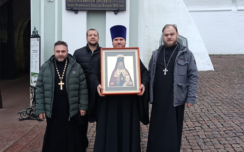 Молебен перед иконой равноапостольного Николая Японского в Троице-Сергиевой лавре