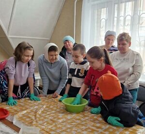 Изготовление ладана в Преображенском храме села Вельяминово г.о. Домодедово