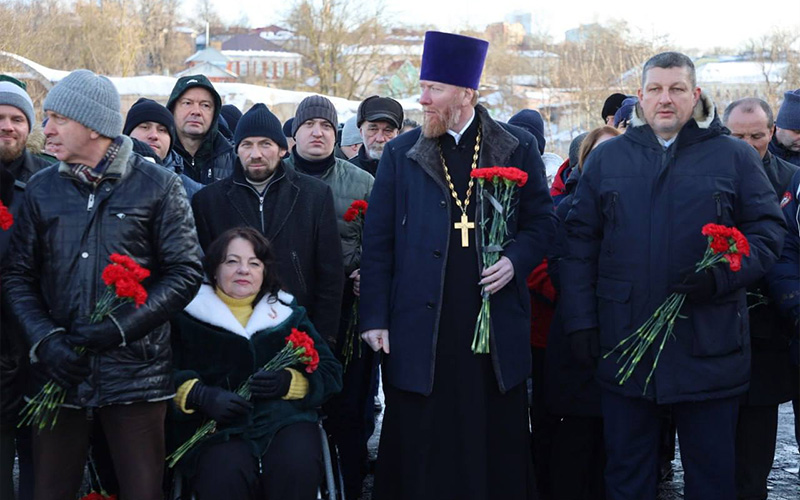 Митинг в Серпухове в честь годовщины окончания Сталинградской битвы