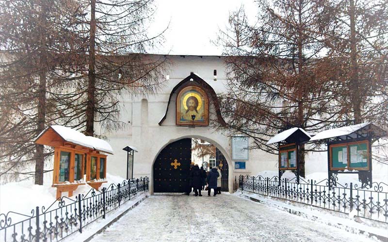 Паломническая поездка прихожан Знаменского храма в Старой Кашире города Ступино к святыням Москвы