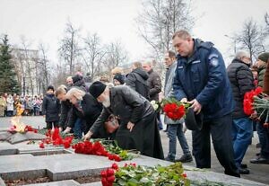 Траурный митинг памяти жертв теракта в «Крокус Сити Холле» прошёл в городе Ступино