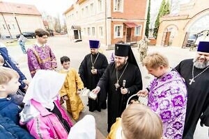 Архиерейское богослужение в соборе Всех святых, в земле Русской просиявших города Домодедово