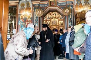 Архиерейское богослужение в Успенском храме города Видное