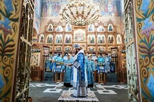 Архиерейское богослужение в Успенском храме города Видное