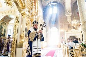 Архиерейское богослужение во Всехсвятском храме города Серпухова