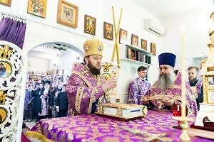 Архиерейское богослужение во Всехсвятском храме мкрн. Климовска г.о. Подольск