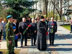 Митинг ко Дню освобождения узников концлагерей в Видном