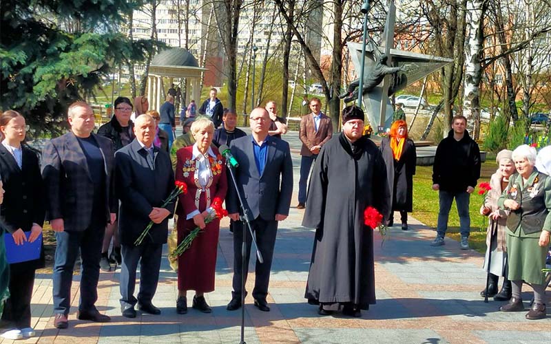 Митинг ко Дню освобождения узников концлагерей в Видном