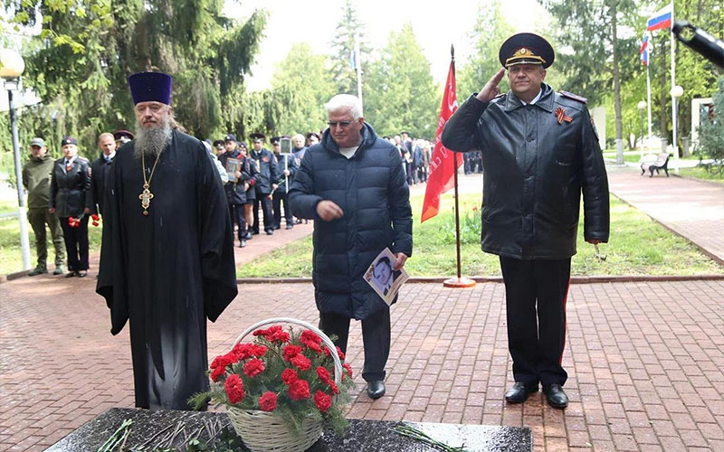 Акция ко Дню Победы у монумента погибшим сотрудникам органов внутренних дел