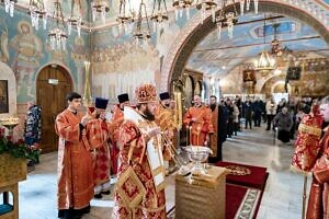 Архиерейское богослужение в Михаило-Архангельском храме города Пущино