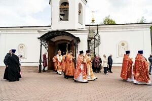 Божественная литургия в Воскресенском храме города Подольска 9 05 2024