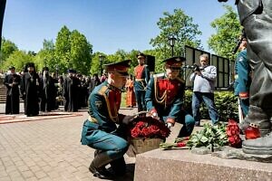 Митинг на площади перед памятником «Бойцам спецназа – солдатам России» в Давидовой пустыни