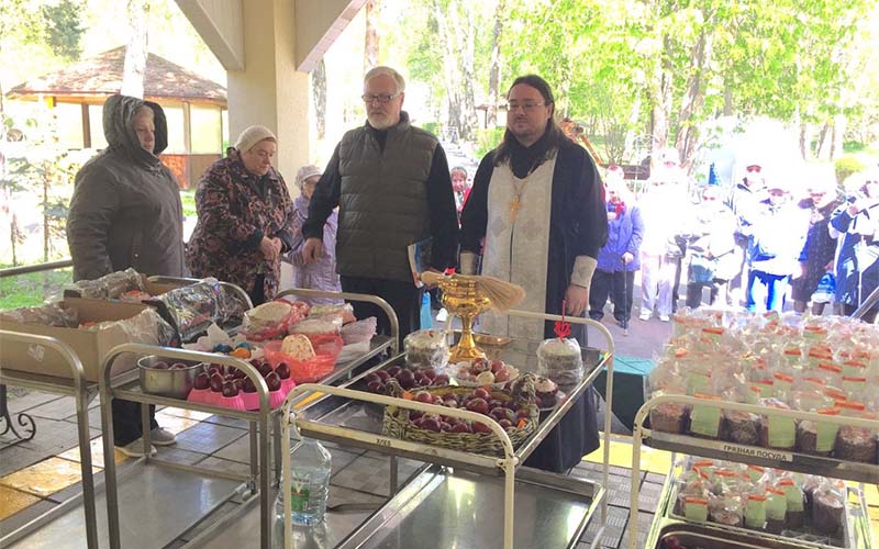 Освящение пасхальной снеди в реабилитационном центре г.о. Ступино