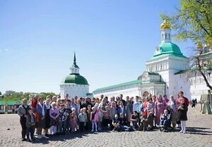 Паломническая поездка воскресной школы и подросткового клуба в Троице-Сергиеву Лавру