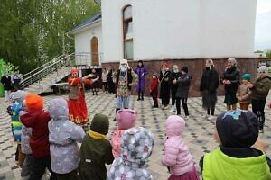 Пасхальный праздник в Никольском храме села Лямцино