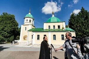 Архиерейское богослужение в Троицком храме посёлка Измайлово Ленинского г.о