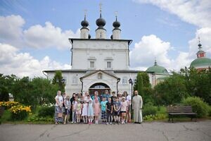 Паломническая поездка учащихся школы №4 города Ступино в Свято-Троицкий Белопесоцкий монастырь