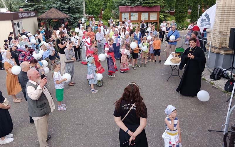 Семейно-спортивный праздник «Русский двор» в Домодедове