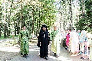 Божественная литургия в храме благоверных Петра и Февронии города Домодедово