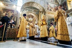 Божественная литургия в Троицком кафедральном соборе Подольска 14 07 2024